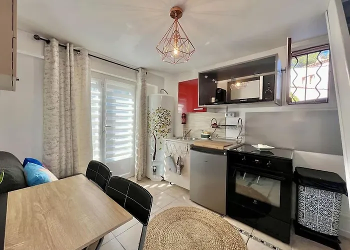 Duplex Proche Gare Commerce דירה