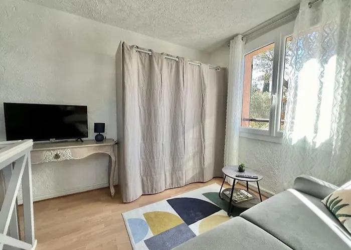 Duplex Proche Gare Commerce דירה