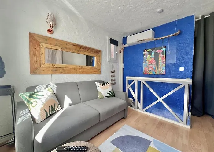 Duplex Proche Gare Commerce דירה Saint-Raphaël